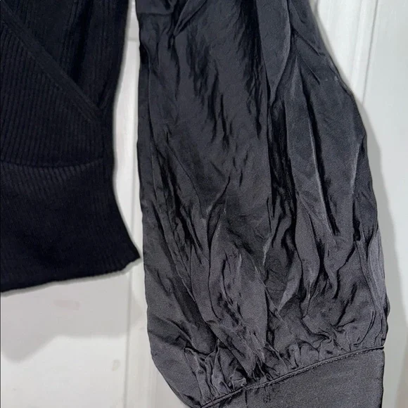 Anthropologie Elegant Black V-Neck Blouse - Picture 4 of 8